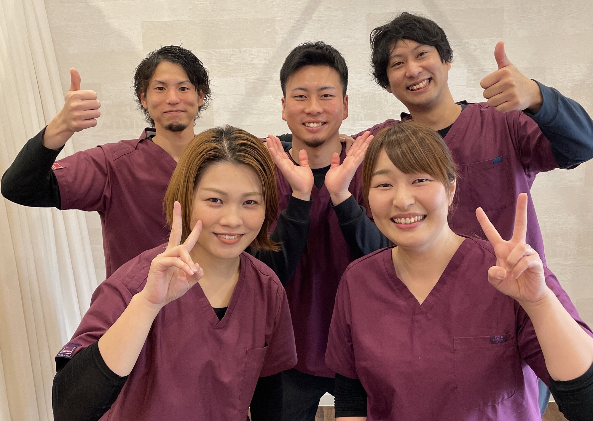 スタッフの集合写真